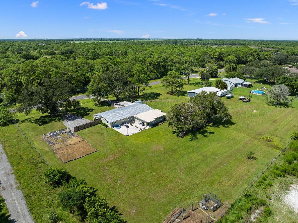 JONES ESTATES - Residential