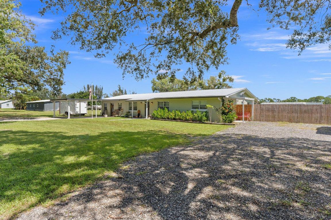 JONES ESTATES - Residential