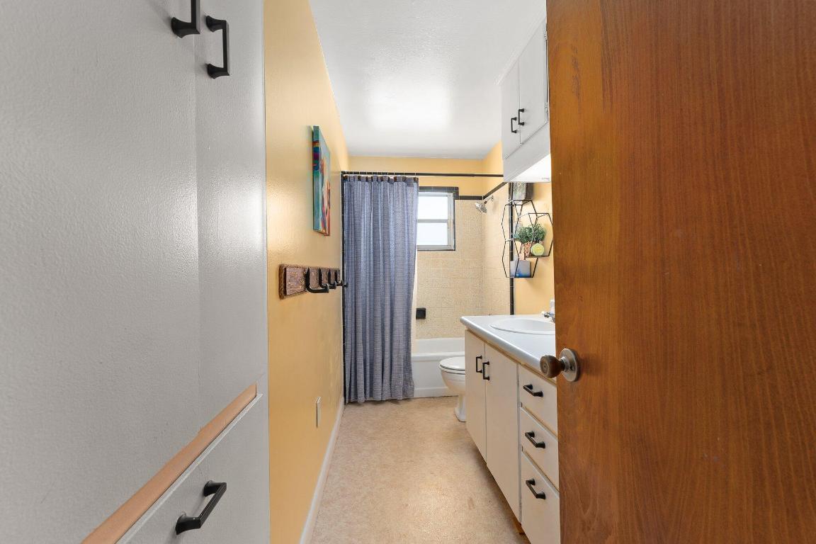 JONES ESTATES - Residential