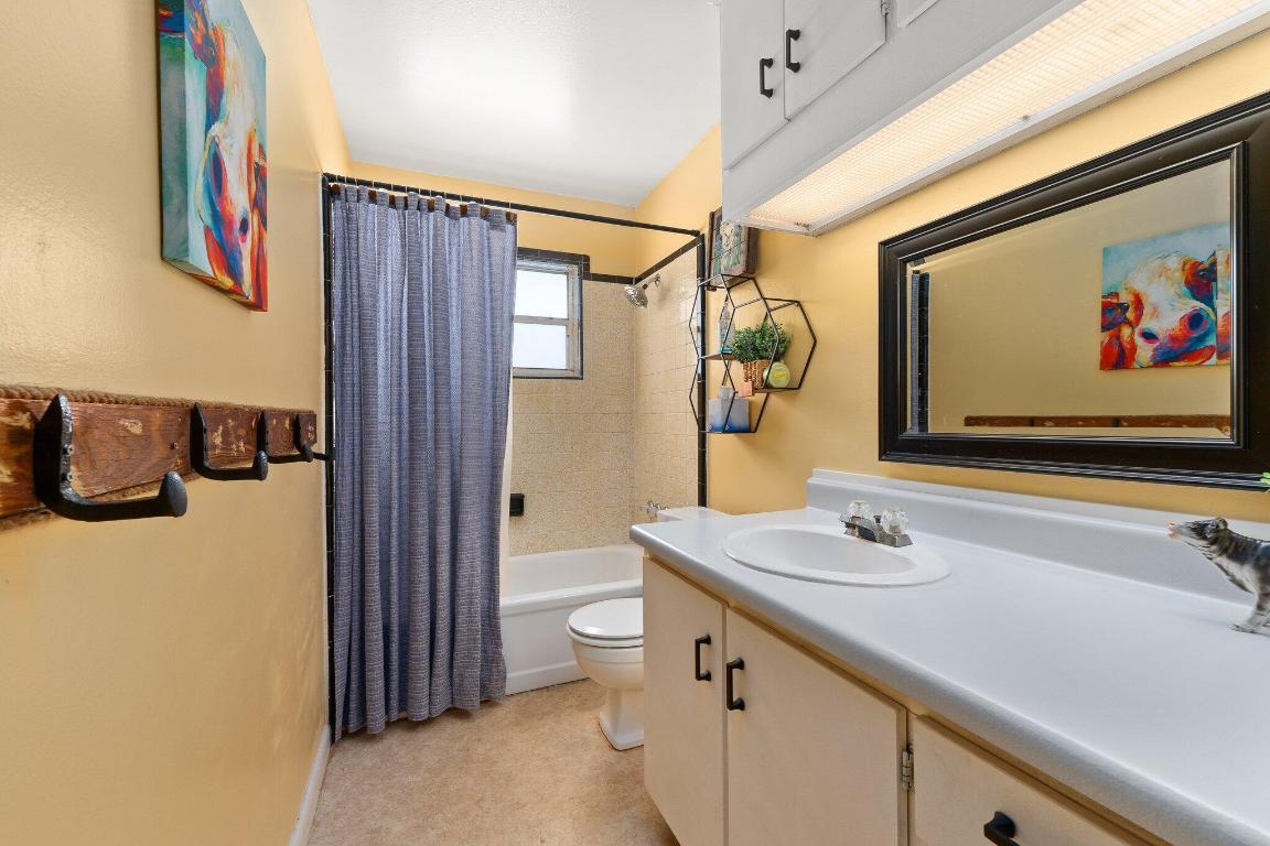 JONES ESTATES - Residential