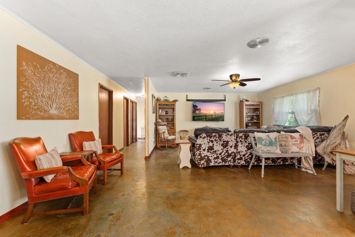 JONES ESTATES - Residential