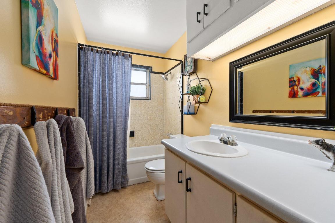 JONES ESTATES - Residential