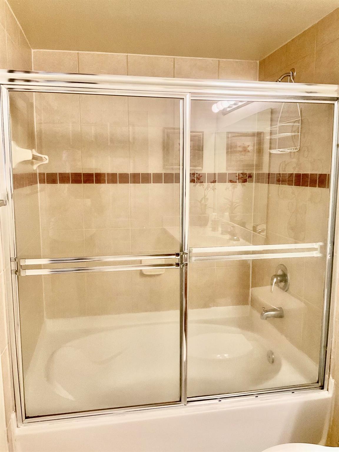 VILLAS AT EMERALD DUNES C - Residential Lease