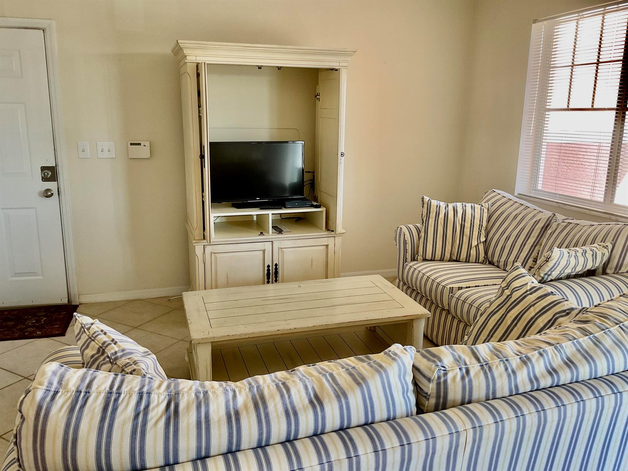 VILLAS AT EMERALD DUNES C - Residential Lease