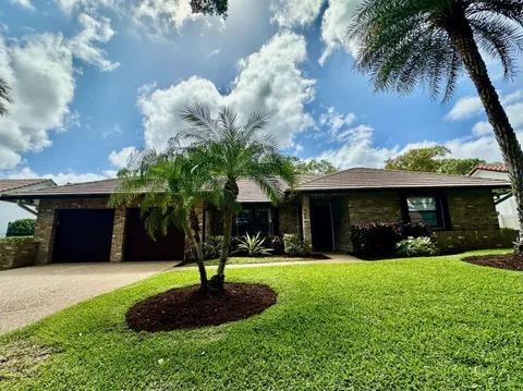 3901 NW 27th Avenue, Boca Raton, FL MLS: R11084532