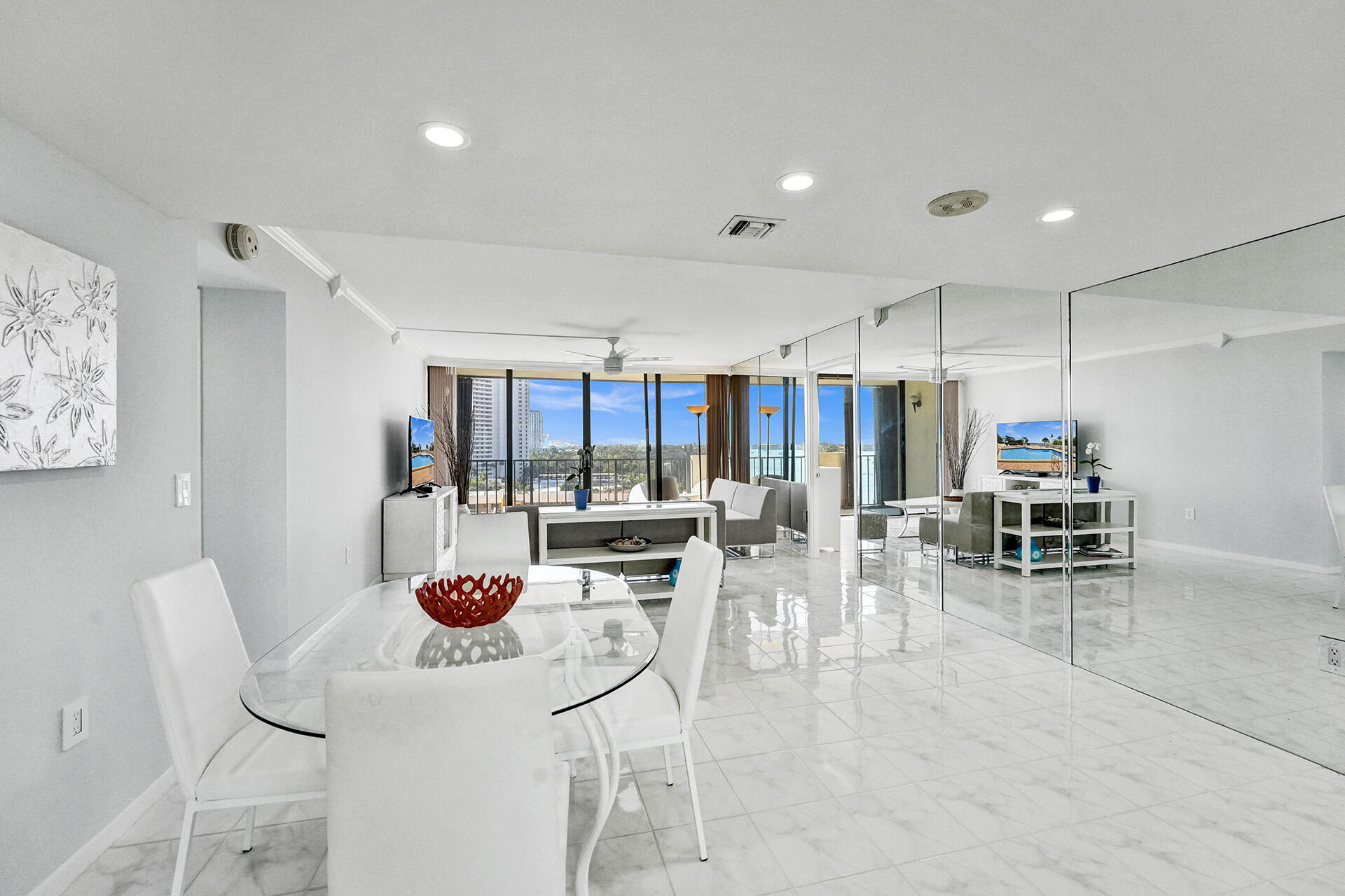 Palm Beach House Condo - Residential