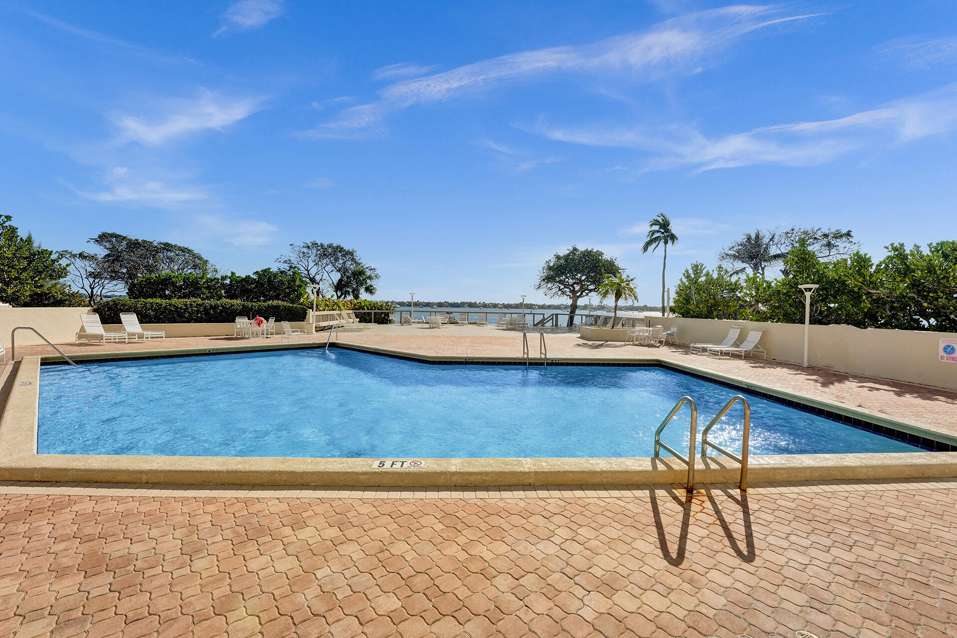 Palm Beach House Condo - Residential