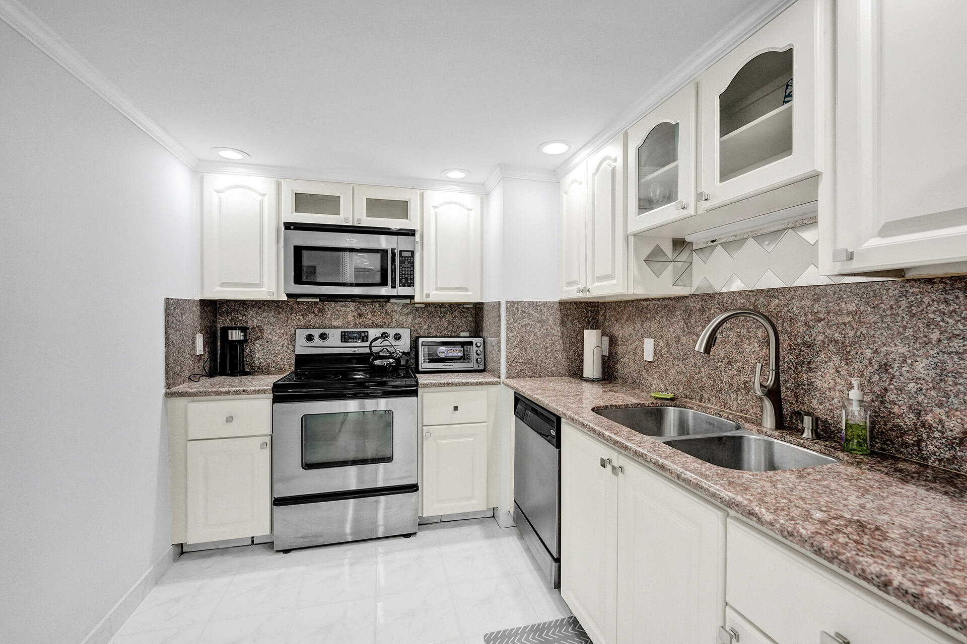 Palm Beach House Condo - Residential