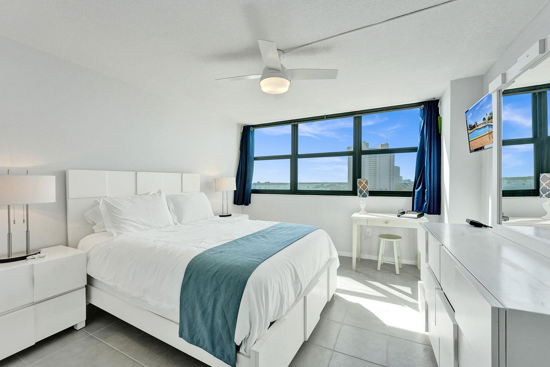 Palm Beach House Condo - Residential