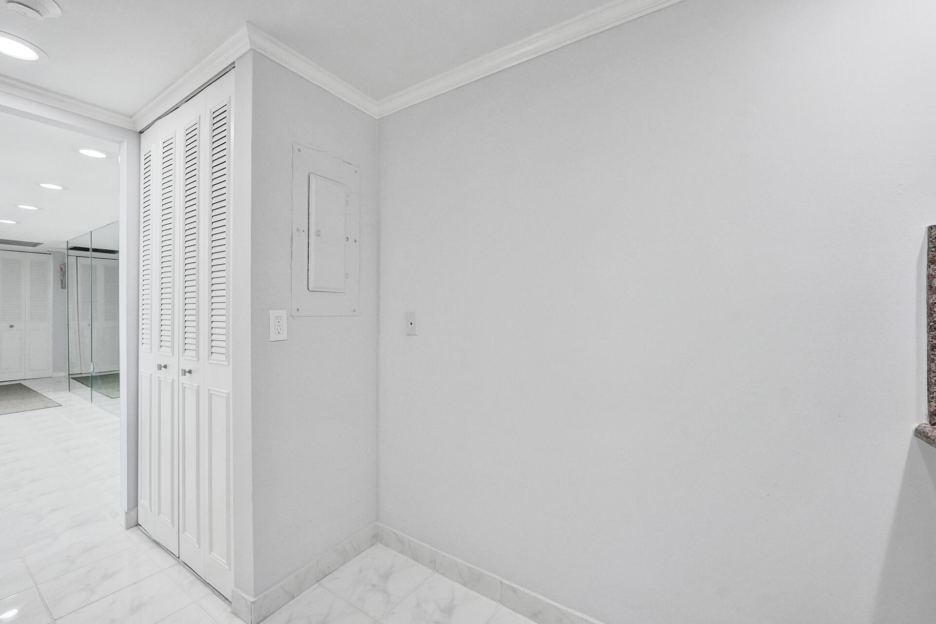 5600 N Flagler Drive 805