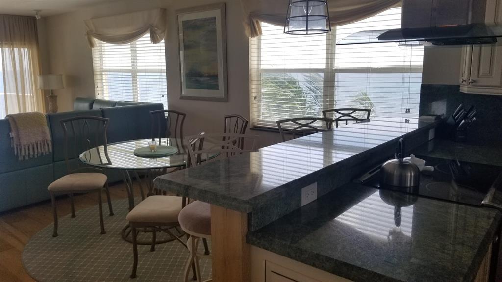 PENTHOUSE TOWERS - Residential