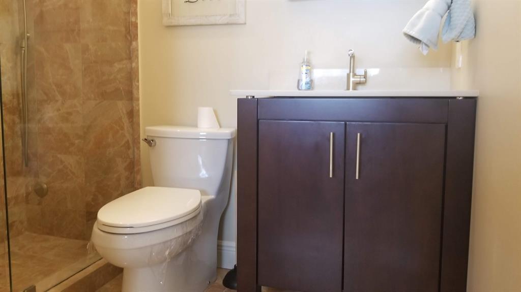 PENTHOUSE TOWERS - Residential