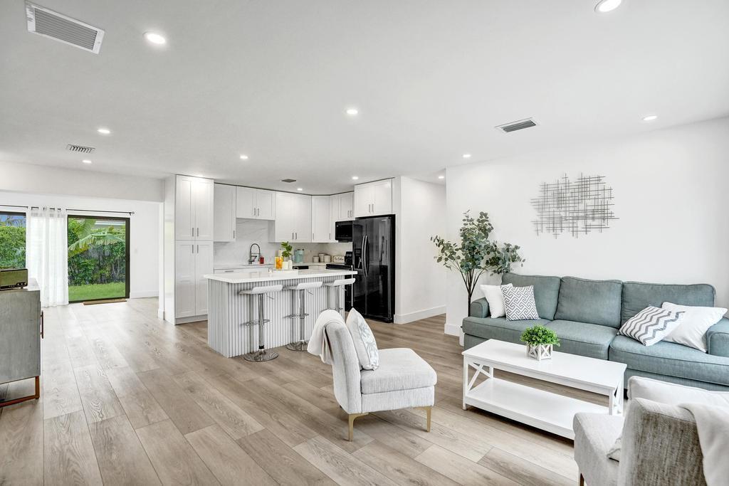 DEERFIELD RIDGE SEC 1 - Residential Lease