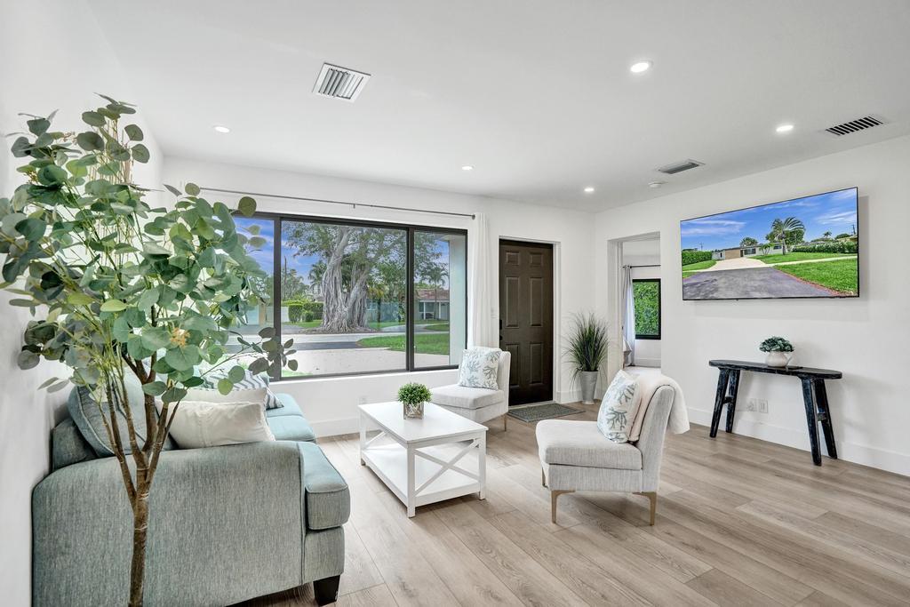 DEERFIELD RIDGE SEC 1 - Residential Lease