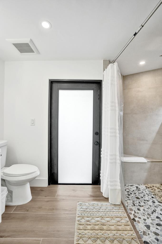 DEERFIELD RIDGE SEC 1 - Residential Lease