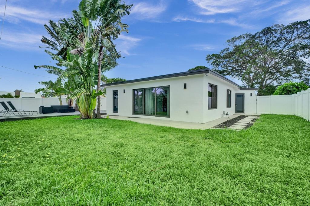 DEERFIELD RIDGE SEC 1 - Residential Lease