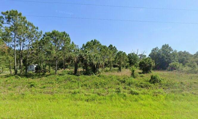 1.14 ACRES LOCATED AT NORTH OF MONTURA RANCHES WITH REALLY NICE NEIGHBORS GREAT OPPORTUNITY FOR YOU TO BIULD YOUR DREAM HOME WITH A POOL ,YOU CAN HAVE YOUR FARM ANIMALS AND ENJOY THE CAMP AWAY FROM THE CITY