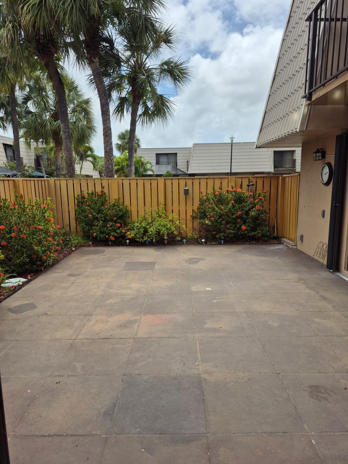 VILLAGE OF SANDALWOOD LAKES SOUTH - Residential Lease