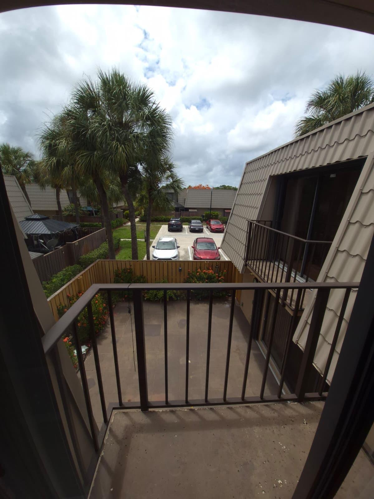 VILLAGE OF SANDALWOOD LAKES SOUTH - Residential Lease