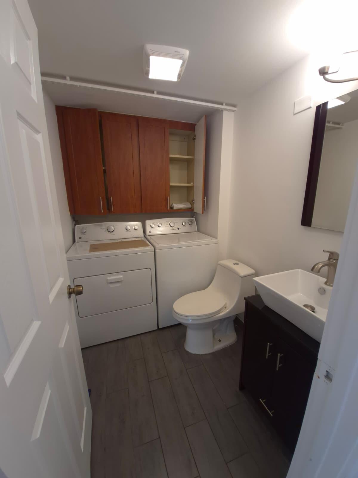 VILLAGE OF SANDALWOOD LAKES SOUTH - Residential Lease
