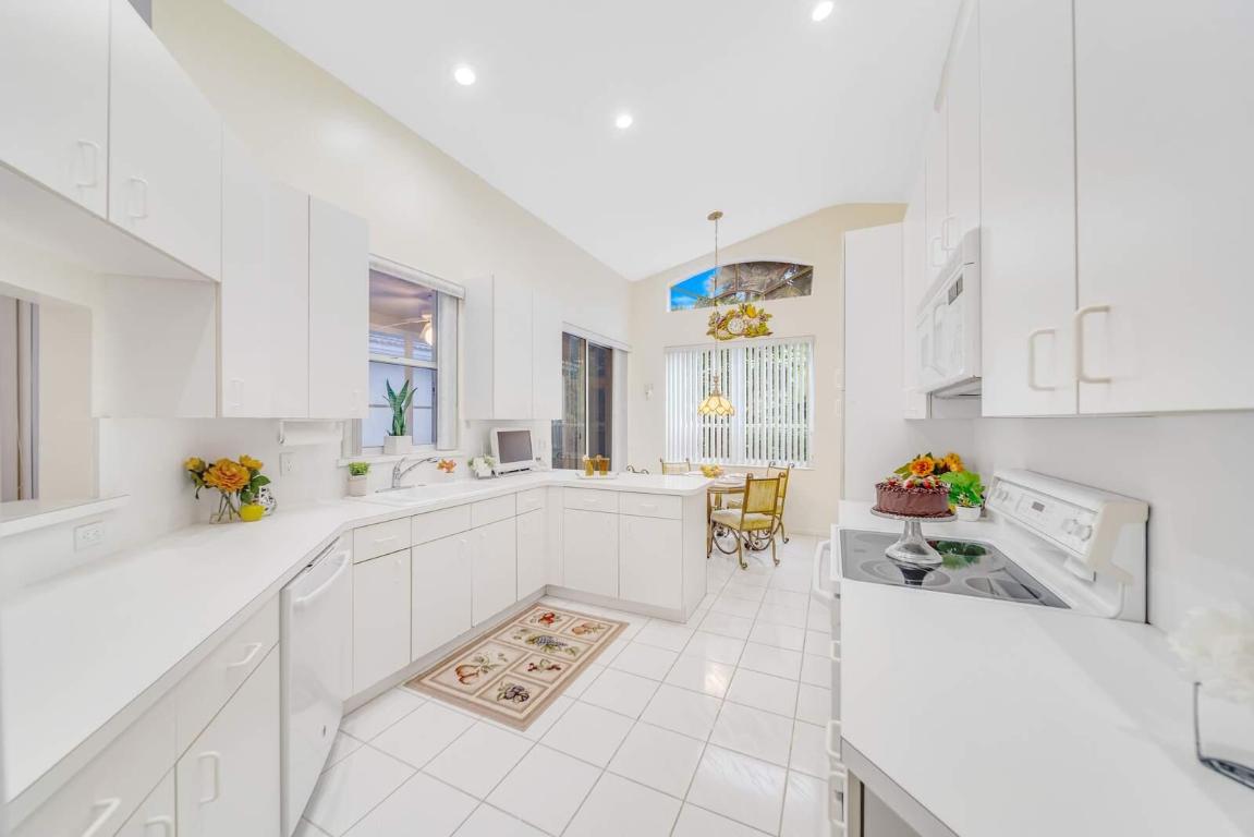 COSTA BRAVA at Boca Pointe - Residential