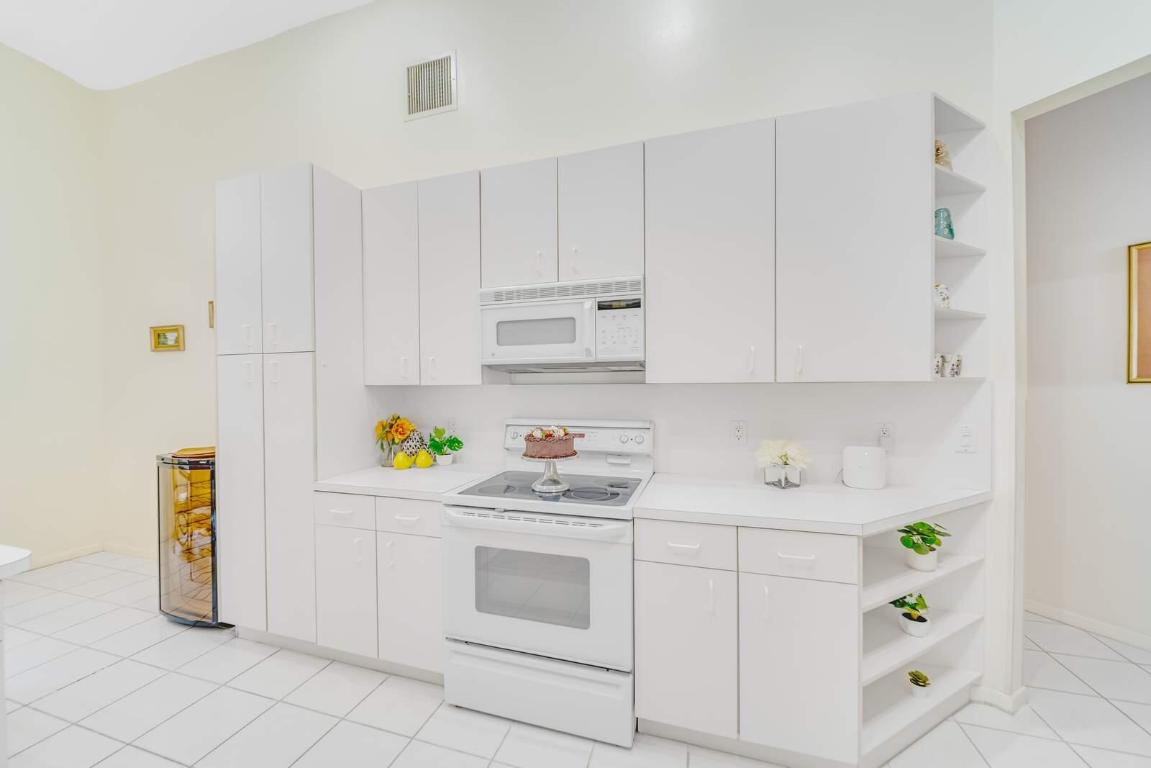 COSTA BRAVA at Boca Pointe - Residential