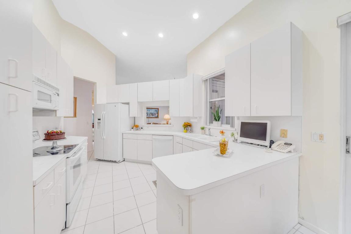 COSTA BRAVA at Boca Pointe - Residential