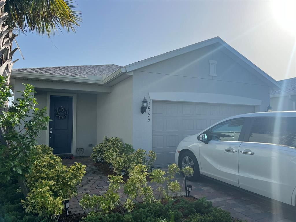 Photo of 10179 SW Captiva Drive Dr, Port St Lucie, FL 34987 (MLS # R10821178)