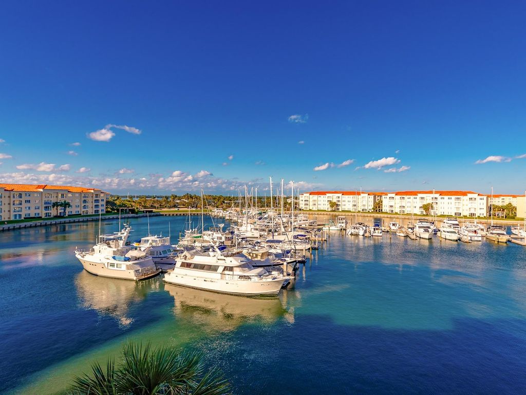 Photo of 14 Harbour Isle Drive #PH4, Fort Pierce, FL 34949 (MLS # F10479437)