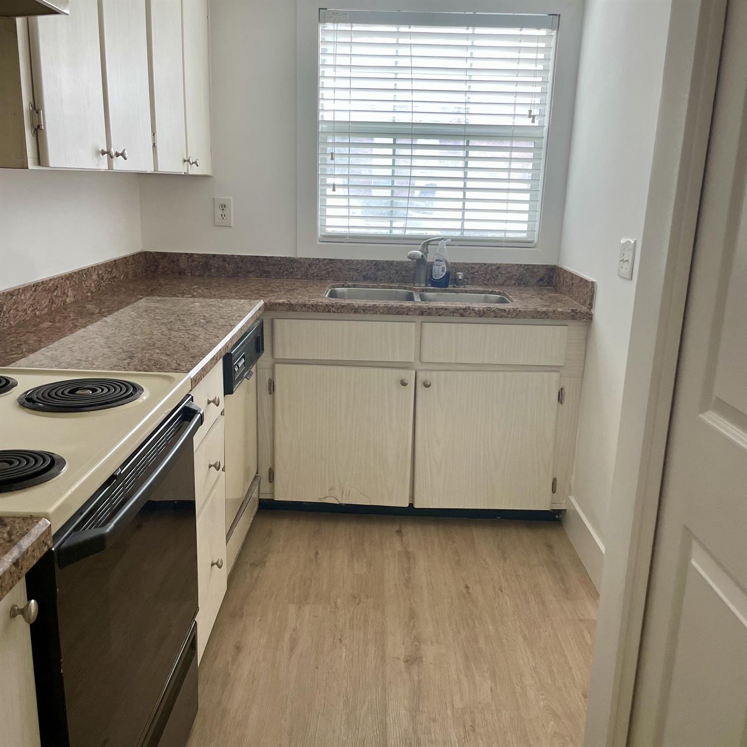 411 N Cypress Drive 15
