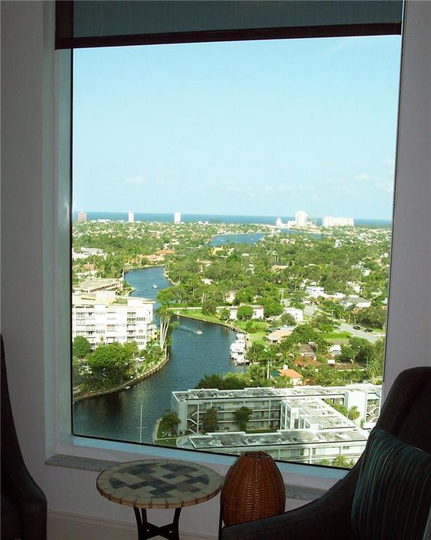 Las Olas Grand - Residential