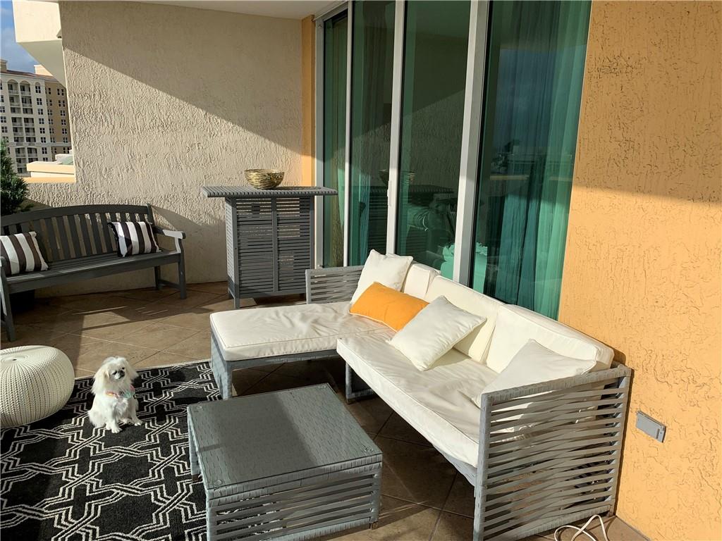 Las Olas Grand - Residential