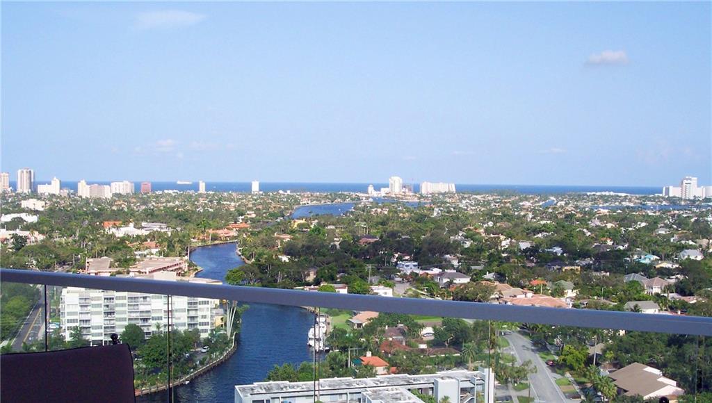 Las Olas Grand - Residential