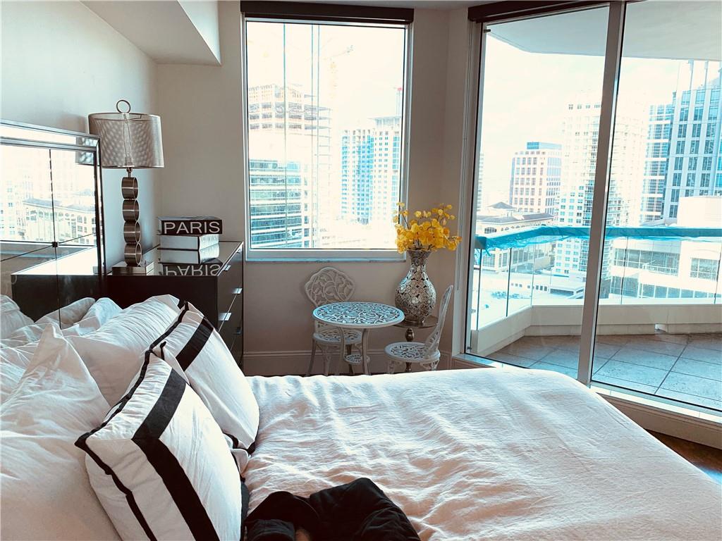 Las Olas Grand - Residential