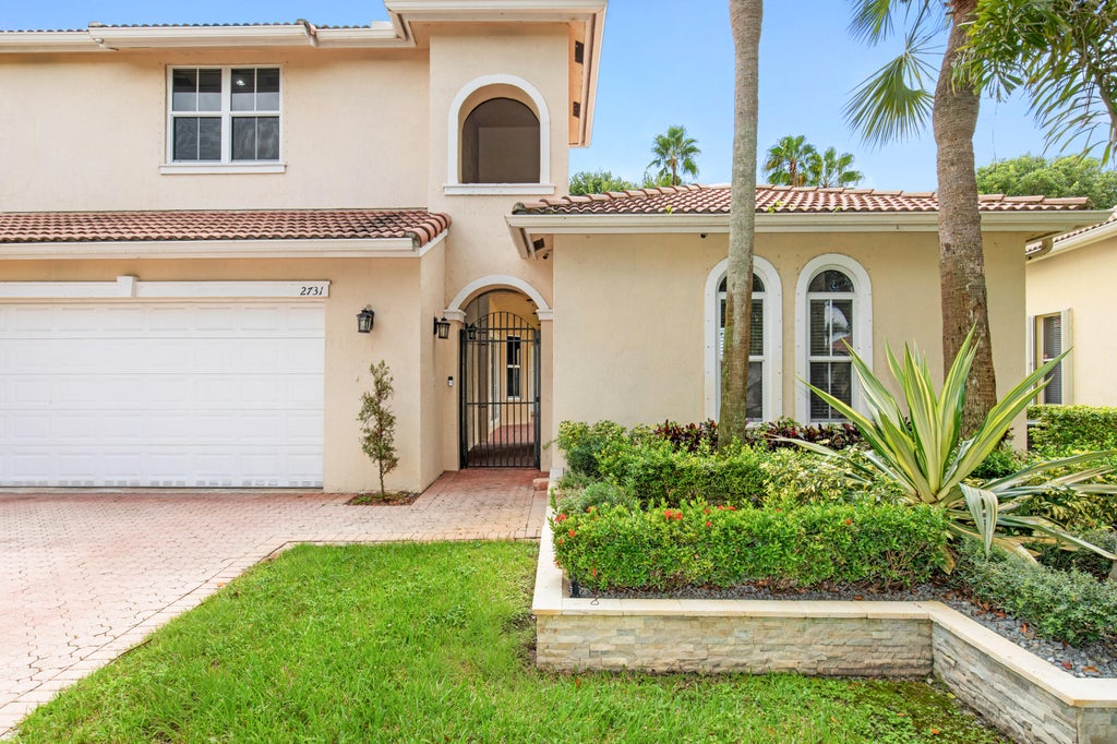Photo of 2731 SW 130TH Terrace, Miramar, FL 33027 (MLS # B26083259)