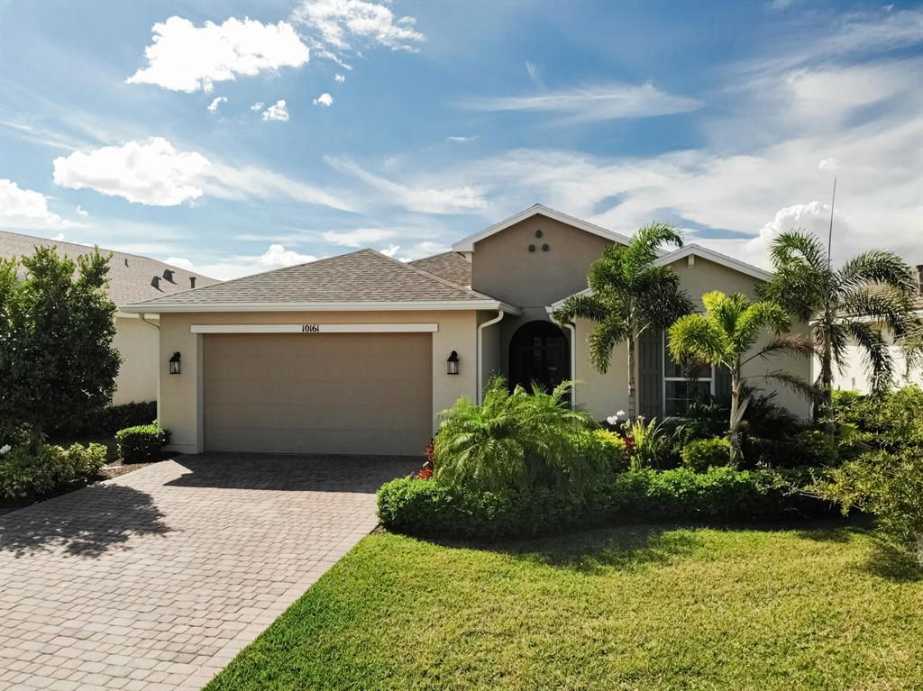 Photo of 10161 SW Indian Lilac Trail, Port Saint Lucie, FL 34987 (MLS # R10692528)