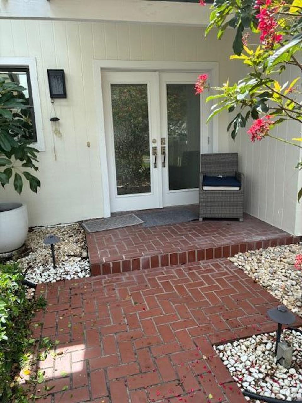 Photo of 35 Brentwood Drive, Boynton Beach, FL 33436 (MLS # B26008374)