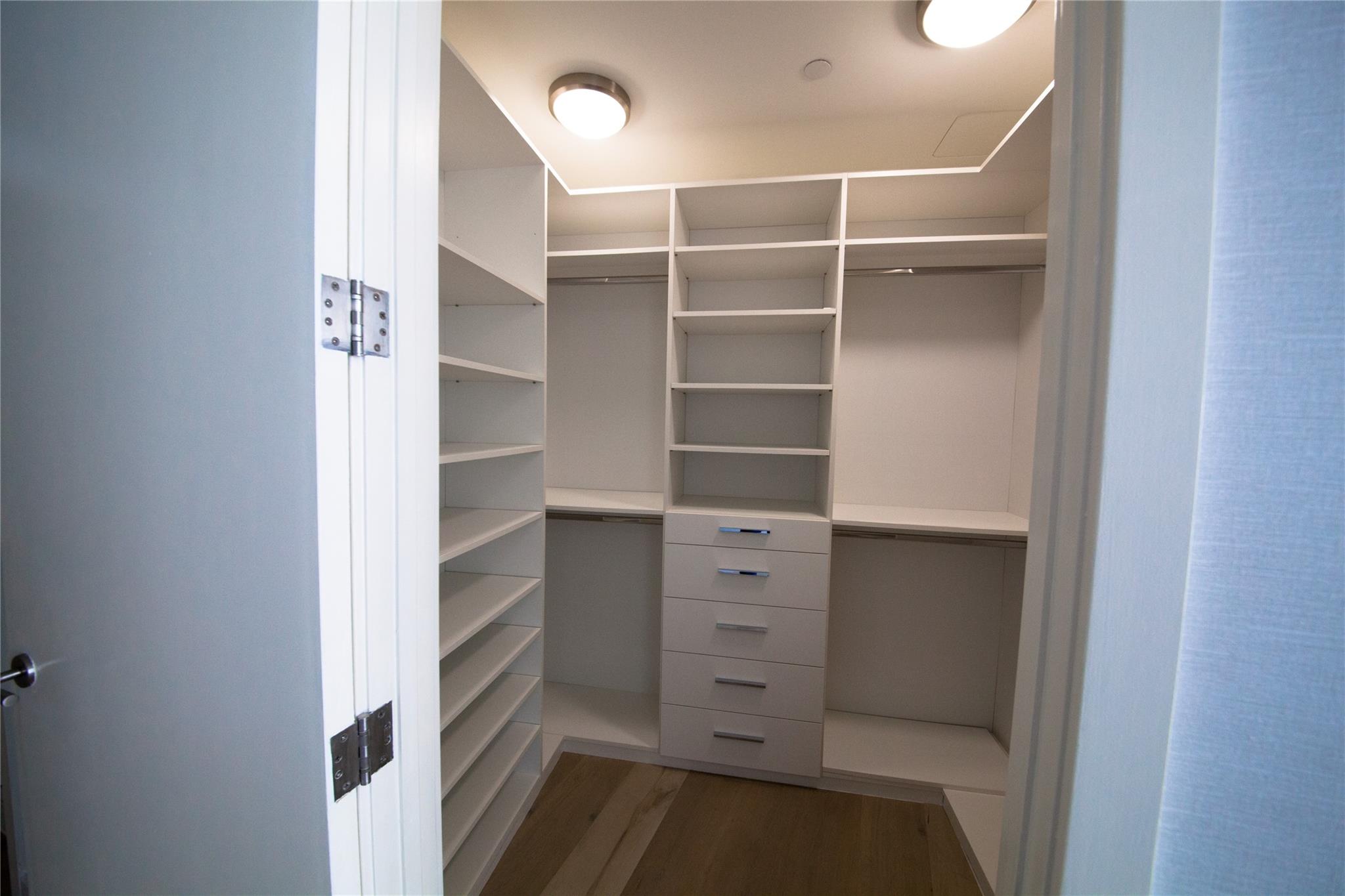 Porsche Design Condo - Residential