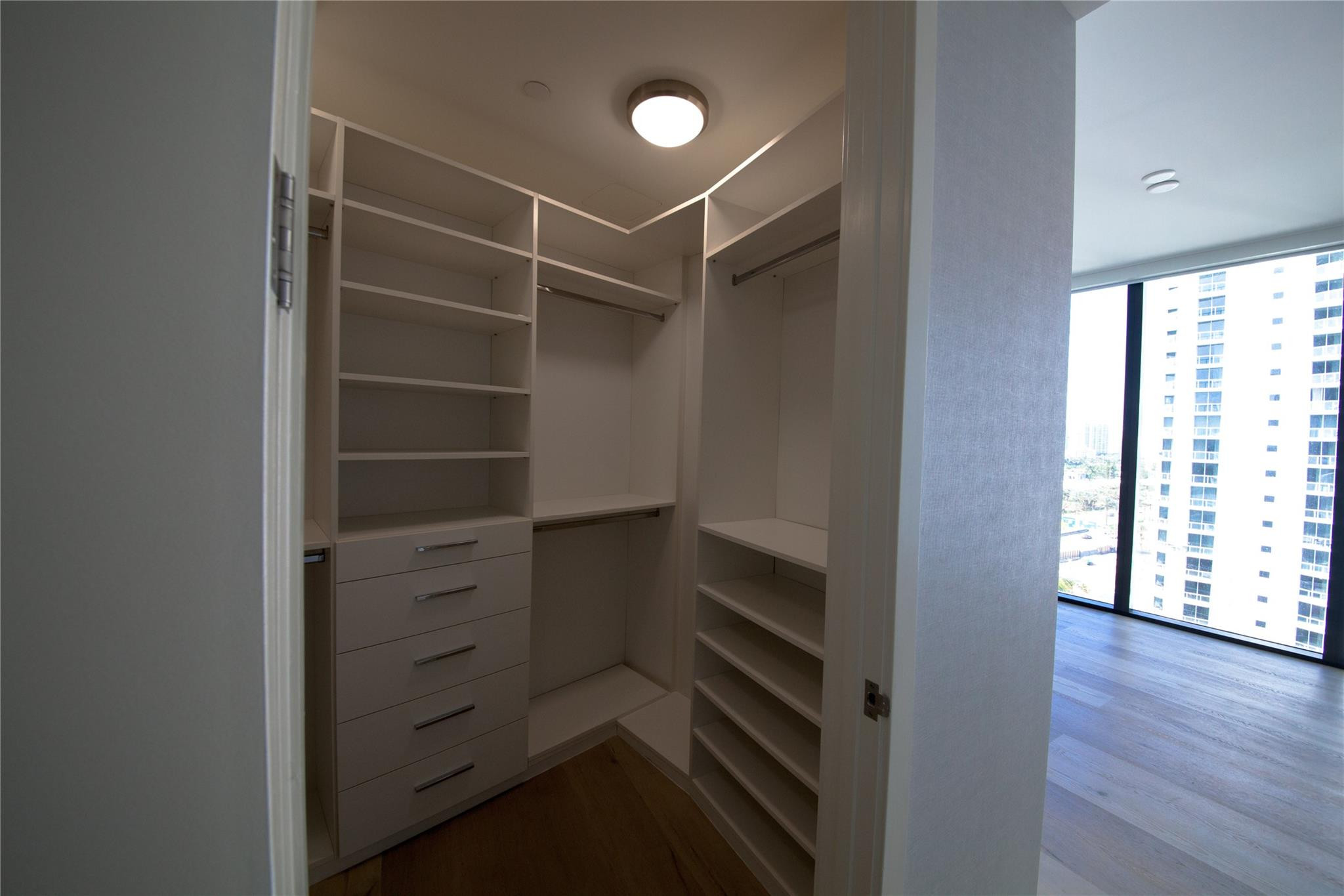 Porsche Design Condo - Residential