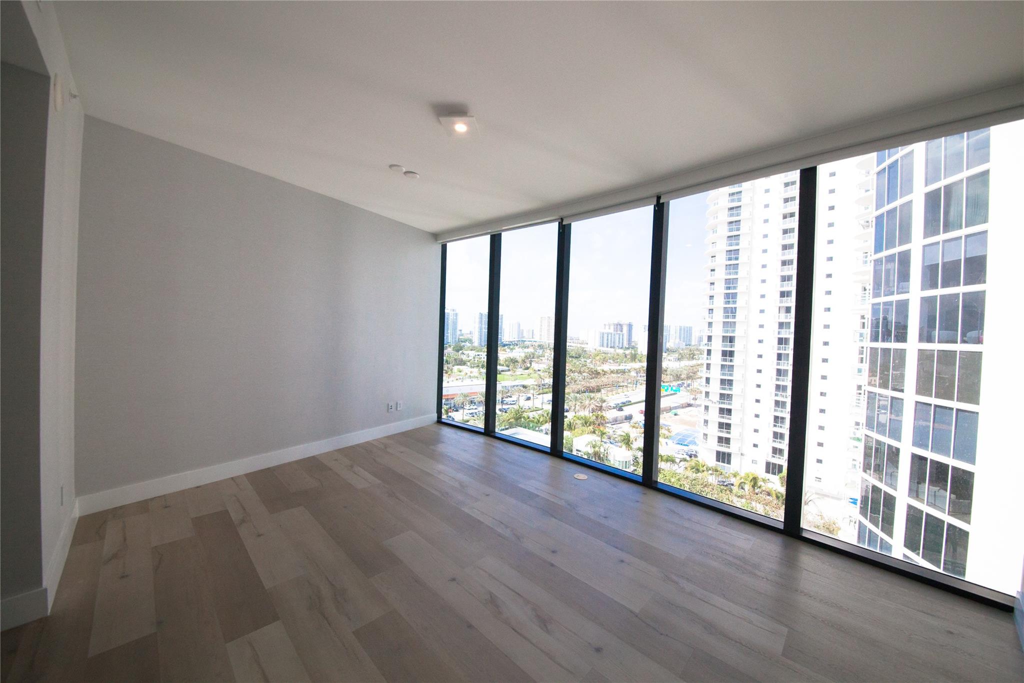 Porsche Design Condo - Residential