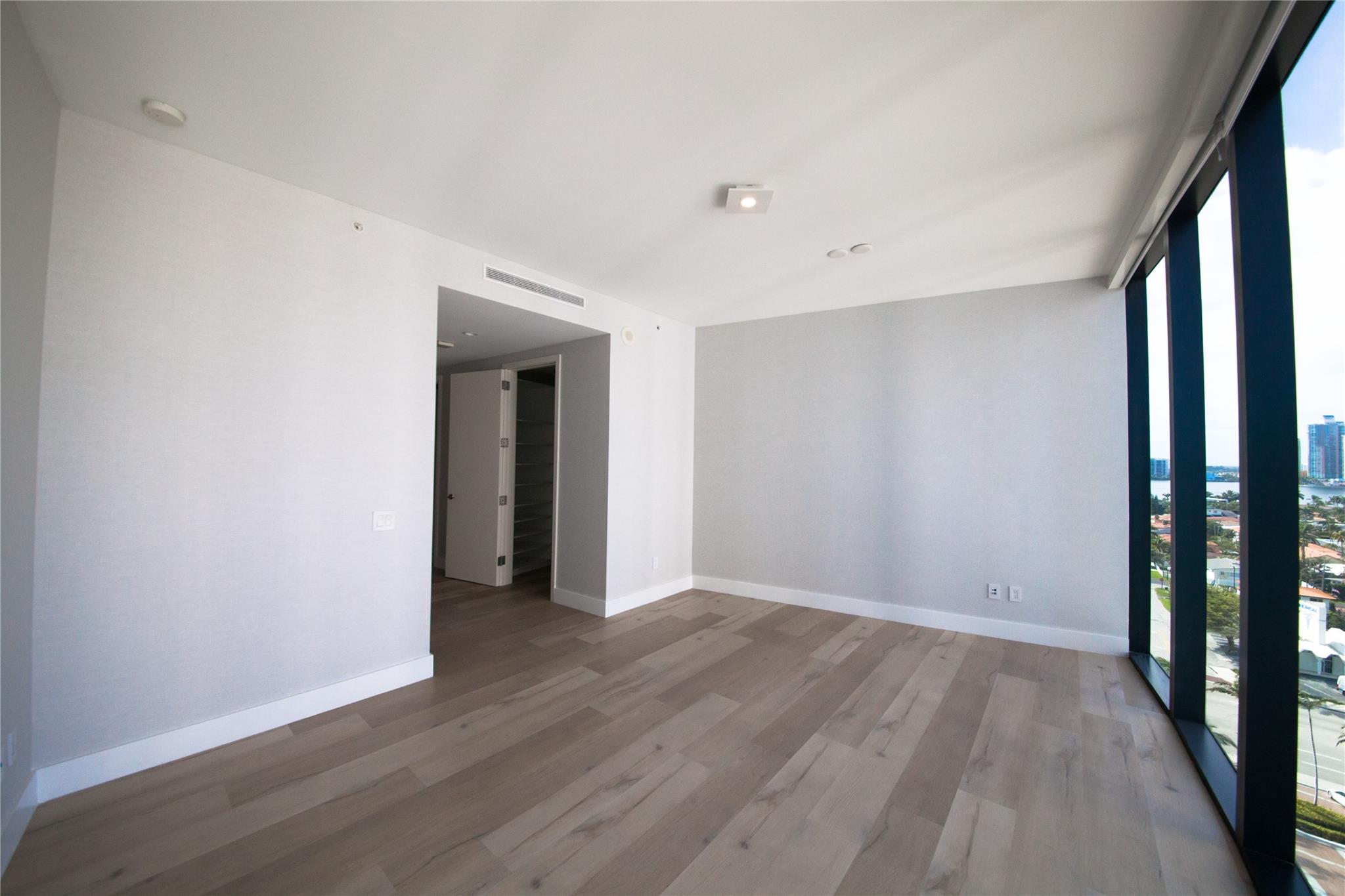 Porsche Design Condo - Residential