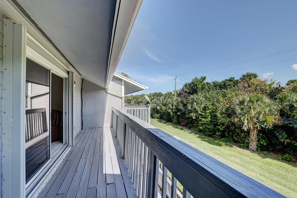 BREAKERS LANDING, A CONDOMINIUM - Residential