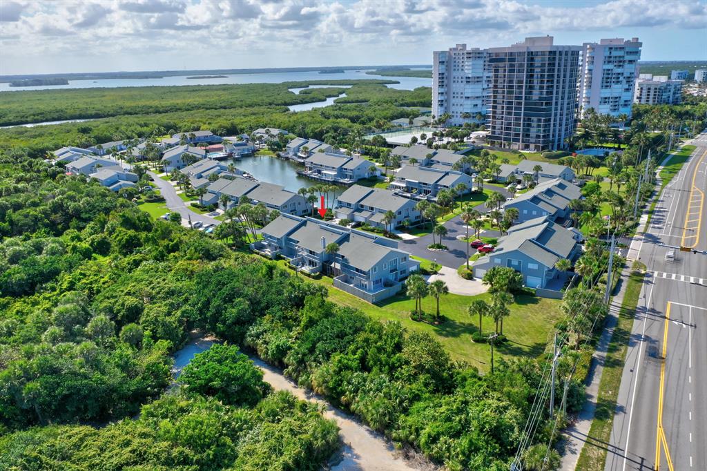 BREAKERS LANDING, A CONDOMINIUM - Residential