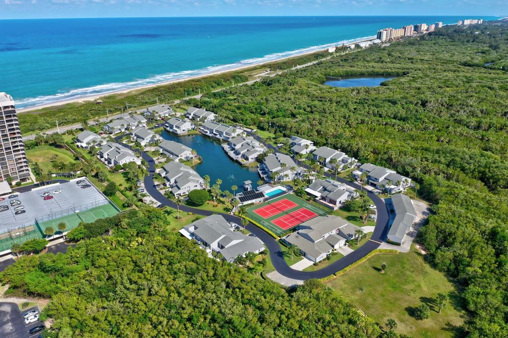 BREAKERS LANDING, A CONDOMINIUM - Residential