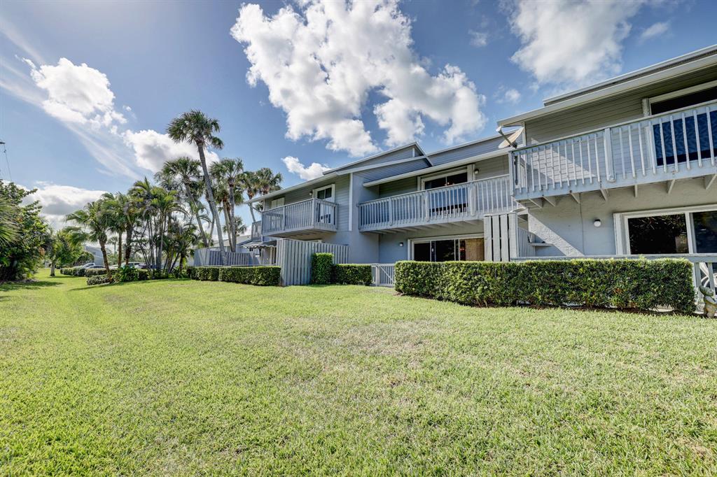 BREAKERS LANDING, A CONDOMINIUM - Residential