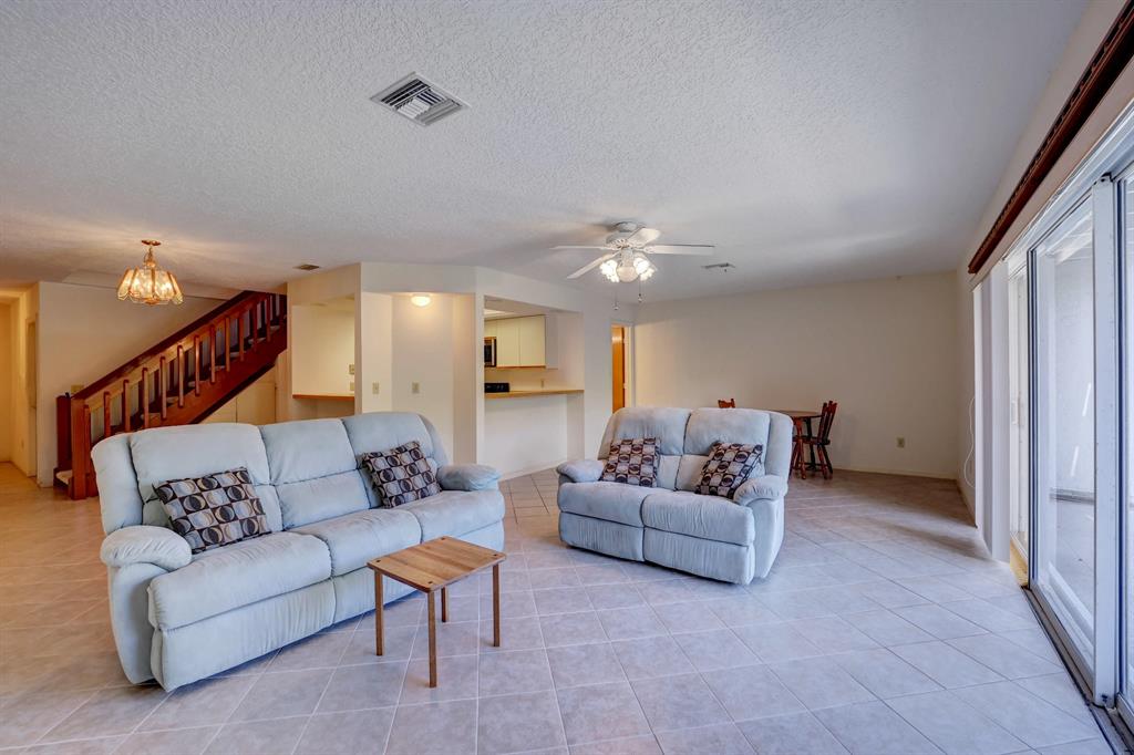 BREAKERS LANDING, A CONDOMINIUM - Residential