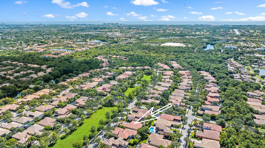 Photo of 112 Via Santa Cruz, Jupiter, FL 33458 (MLS # R10812122)