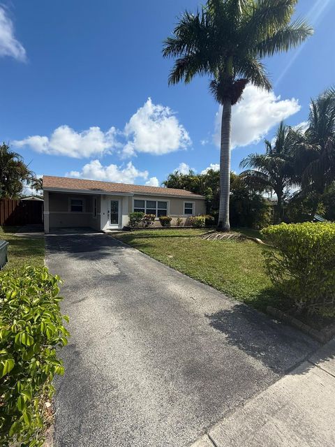 Photo of 541 NE 58th Ct, Oakland Park, FL 33334 (MLS # F10533282) Photo of 541 NE 58th Ct, Oakland Park, FL 33334 (MLS # F10533282)