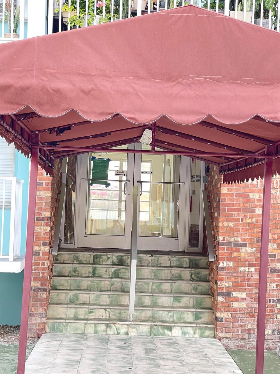 Beautiful 1/1 condo located in the heart of South Beach. Closet to Beach, Shopping. Impact window-door, Tile floors. Common Laundry in the building. Apartment on 2nd floor with Balcony. Spacious apartment. Available now.