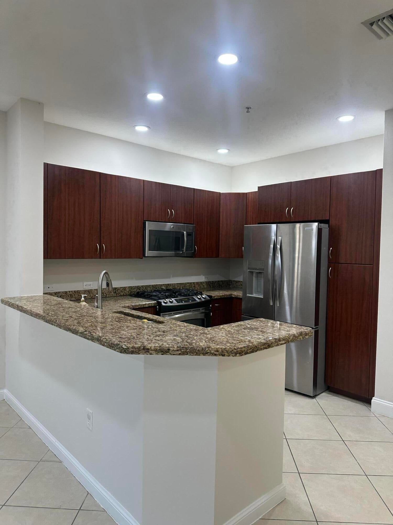 3020 NW 125th Avenue 315, Sunrise FL 33323